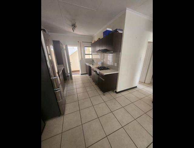 2 BEDROOM TOWNHOUSE FOR SALE IN OAKDENE